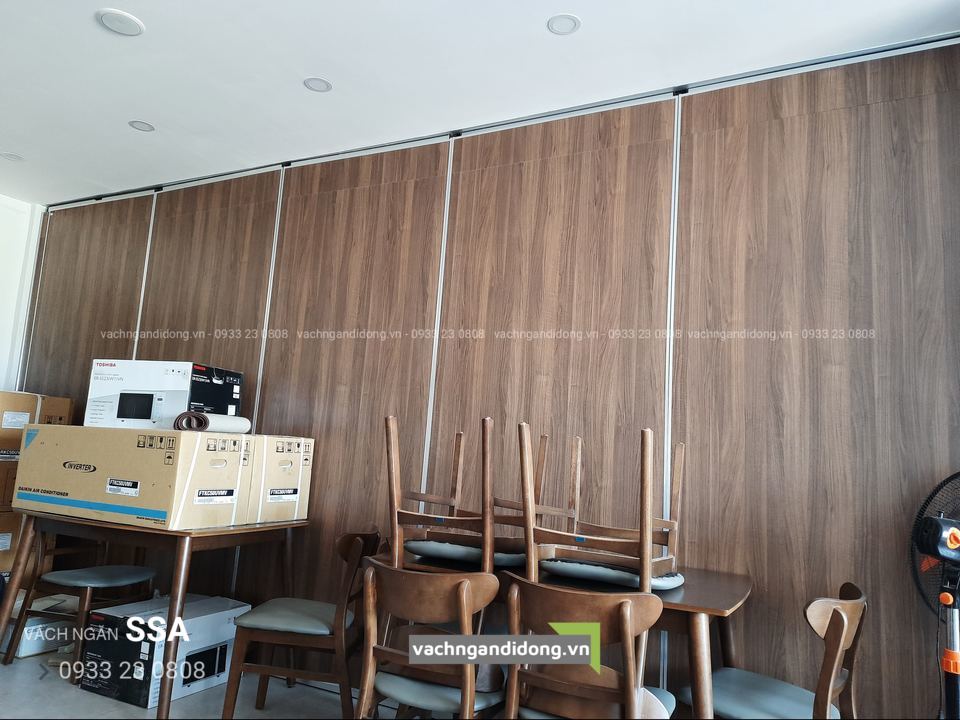vách ngăn di động melamine